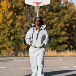 Abstract Logo Trackie (Grey)